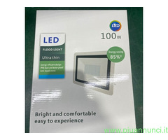 Faro Led 100 watt risparmio energetico classe A