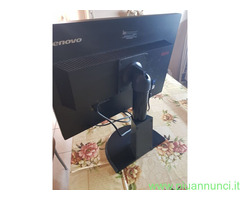 Monitor Lenovo THINKVISION per PC HDMI