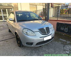 LANCIA Ypsilon 2ª serie 1.2 oro Berlina