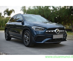 MERCEDES Classe GLA (X156) 200d Premium AMG Berlina