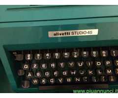 Macchina da scrivere Olivetti studio 45 e custodia