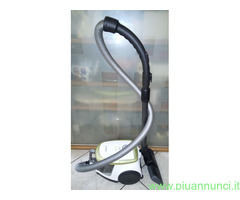 Aspirapolvere Samsung senza sacco 1.400 W