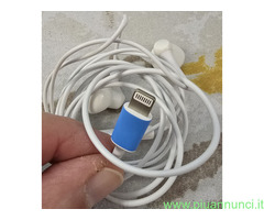 Apple Earpods compatibili con connettore lightning