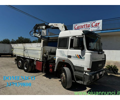 Camion IVECO FIAT 240.36 CASSONE+GRU