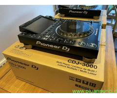 Attrezzature DJ Pioneer: CDJ-3000 e Mixer Vari