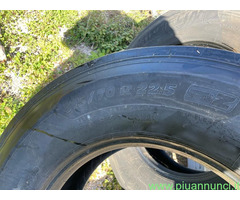 N.2 PNEUMATICI ANTERIORI MICHELIN 315/70 R.22.5