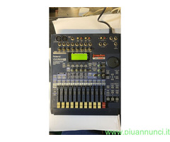 Roland VM-3100 Mixing Station Mixer audio digitale