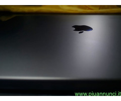 MacBook Pro 16